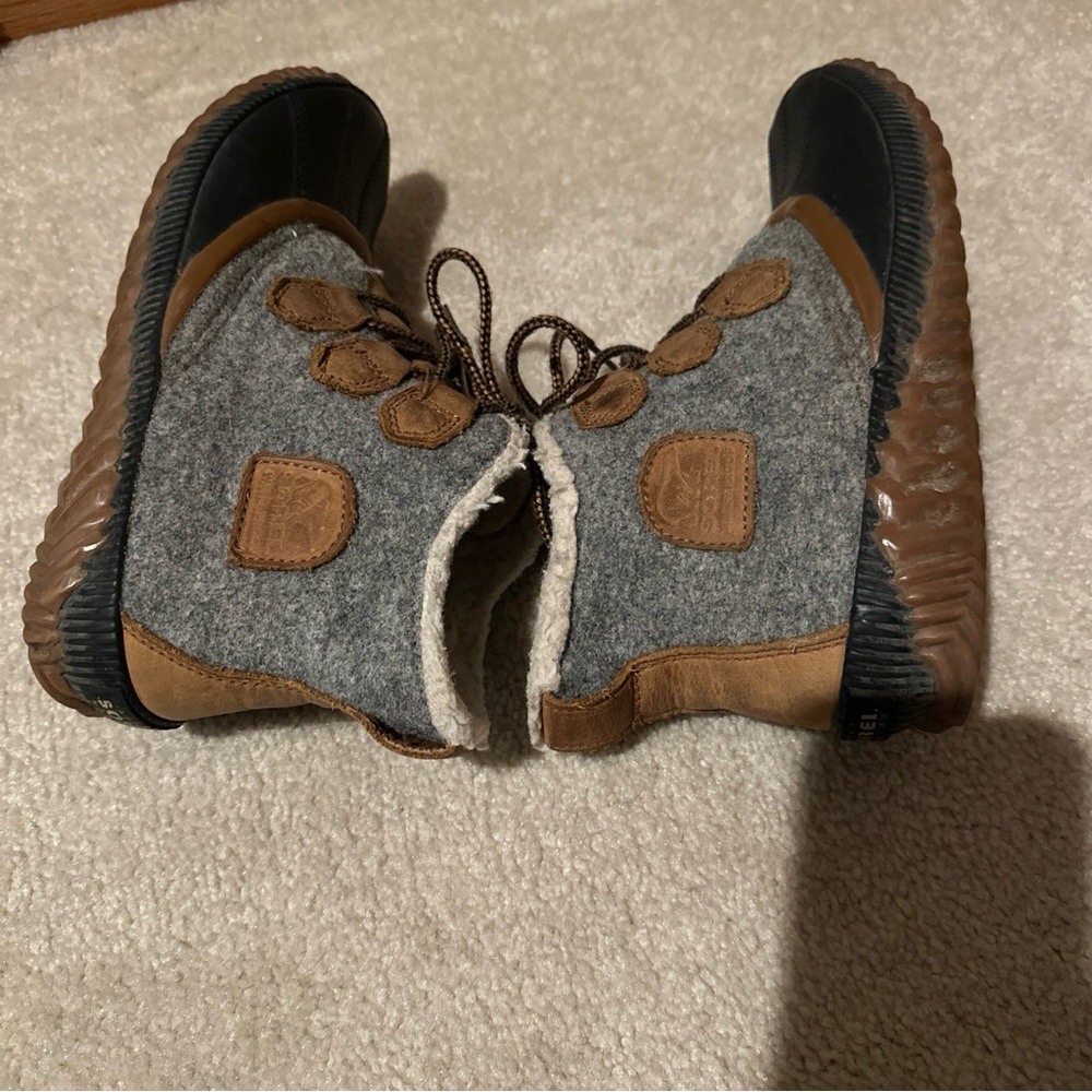 Women's Gray and Brown Boots - Picture 8 of 9